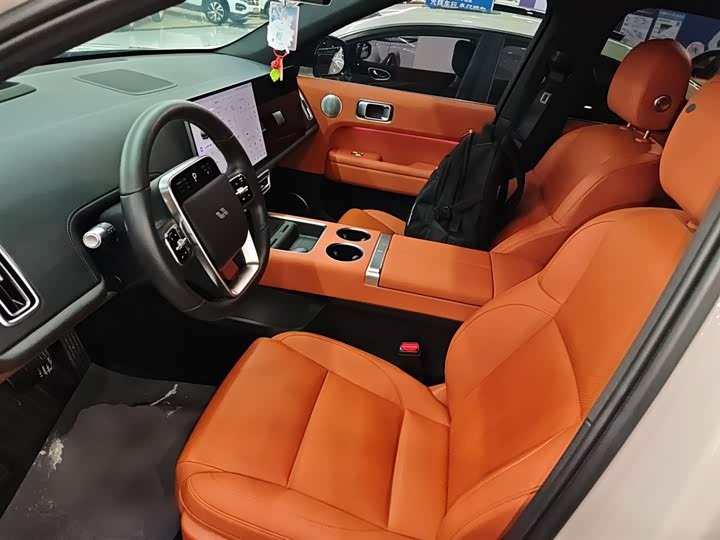 Фото 7 - LiXiang L6