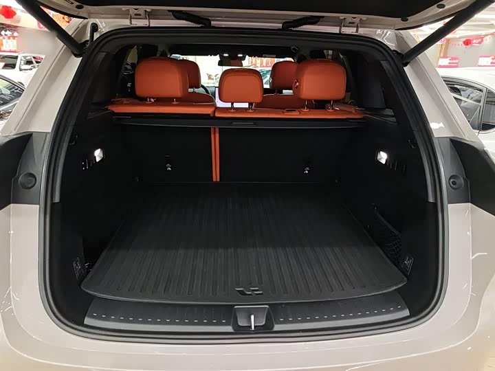 Фото 9 - LiXiang L6