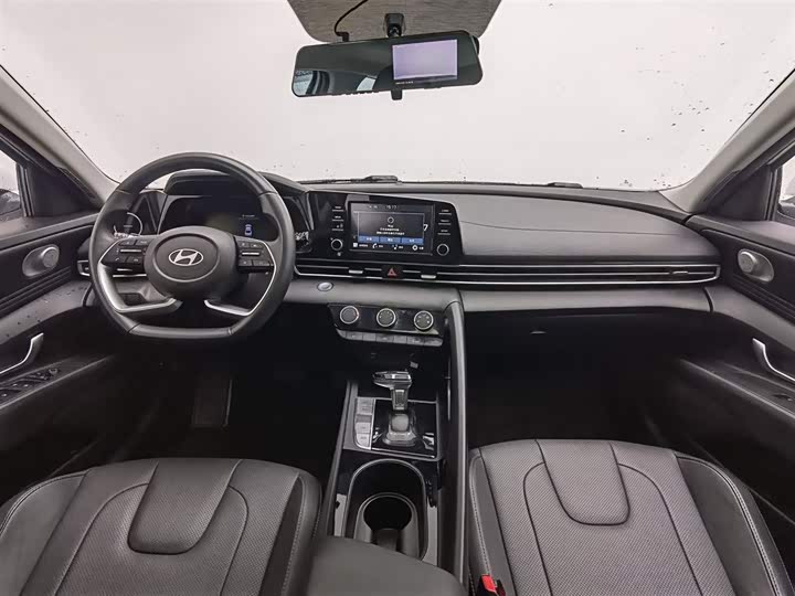 Фото 5 - Hyundai Elantra N line