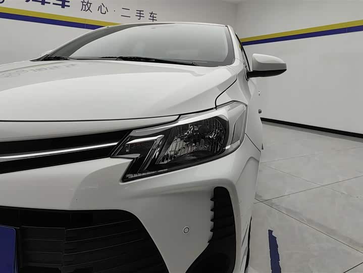 Фото 5 - Toyota Vios