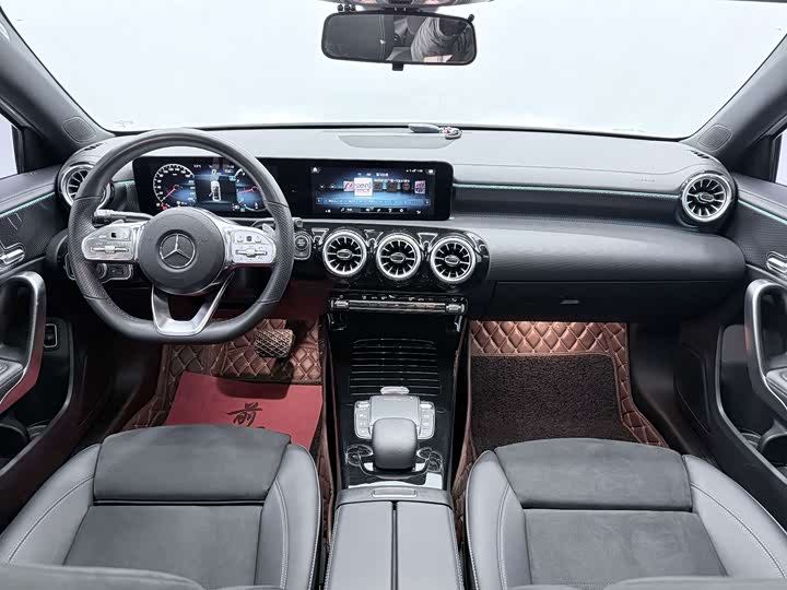 Фото 6 - Mercedes-Benz A-Class