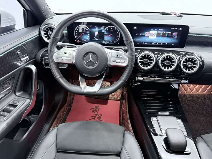 Фото 9 - Mercedes-Benz A-Class