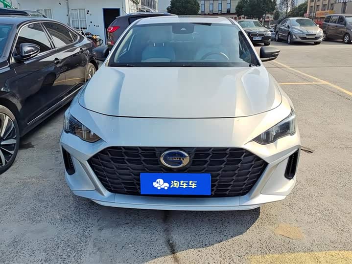 Фото 2 - GAC Trumpchi Empow R