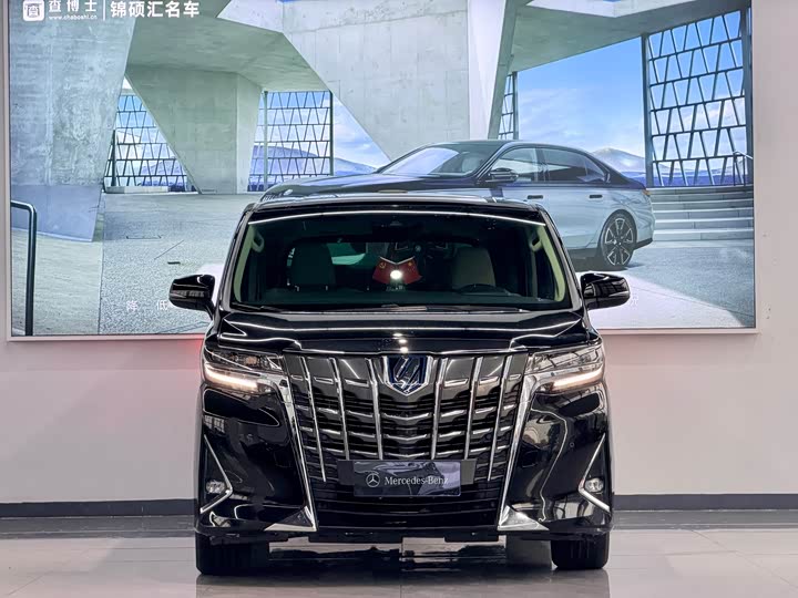 Фото 2 - Toyota Alphard