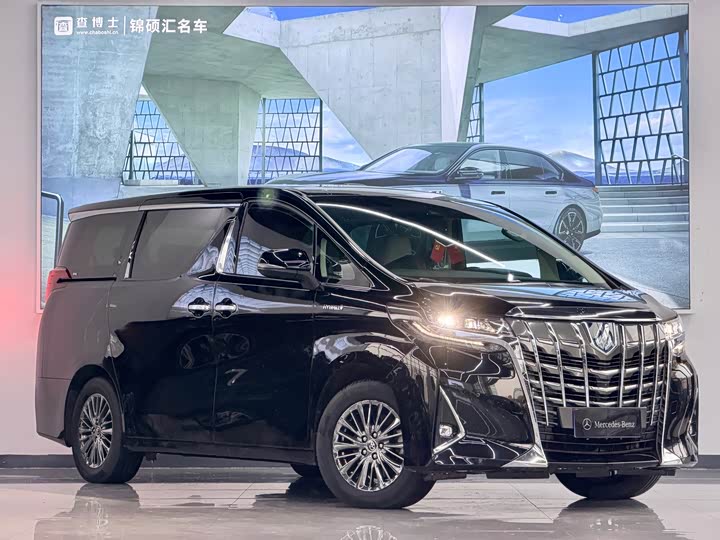 Фото 3 - Toyota Alphard