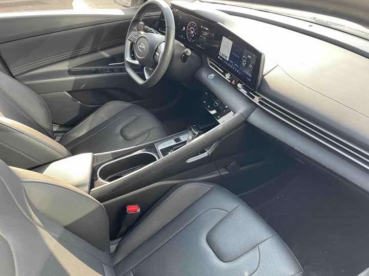 Фото 6 - Hyundai Elantra N line