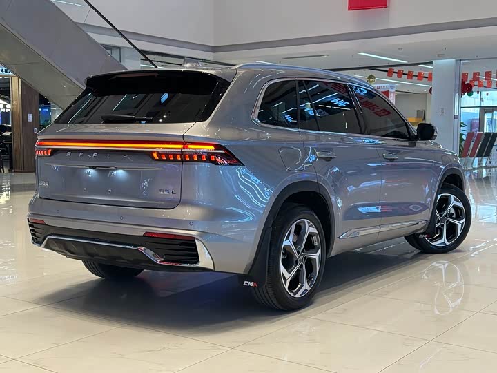 Фото 5 - Geely Monjaro