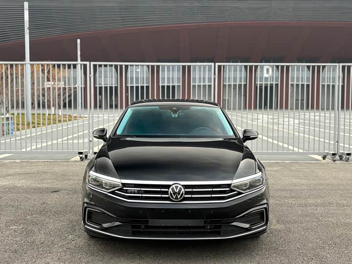 Фото 2 - Volkswagen Magotan GTE Hybrid