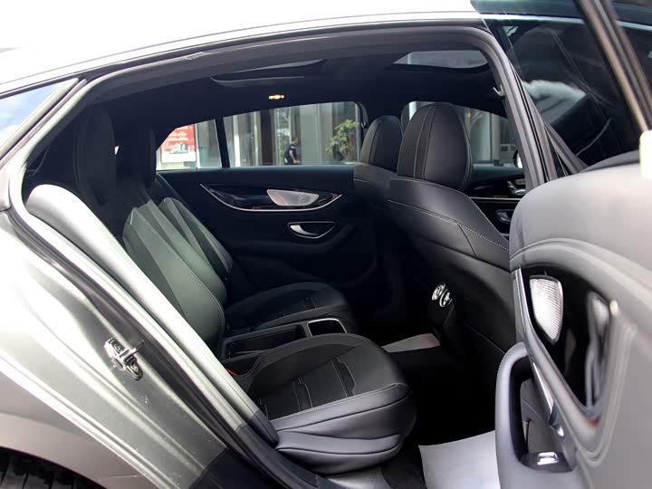 Фото 5 - Mercedes-Benz AMG GT