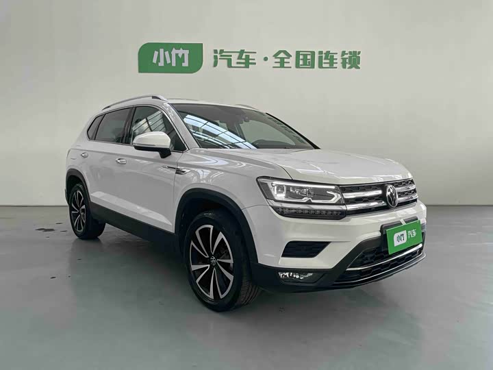 Фото 3 - Volkswagen Tharu