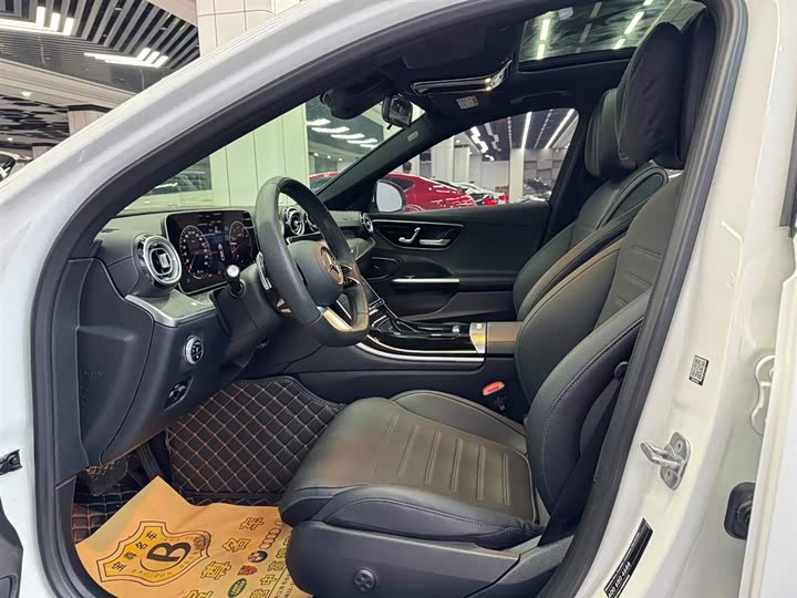 Фото 7 - Mercedes-Benz C-Class