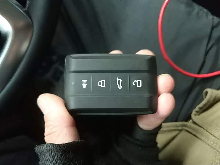 Фото 9 - Tank 300