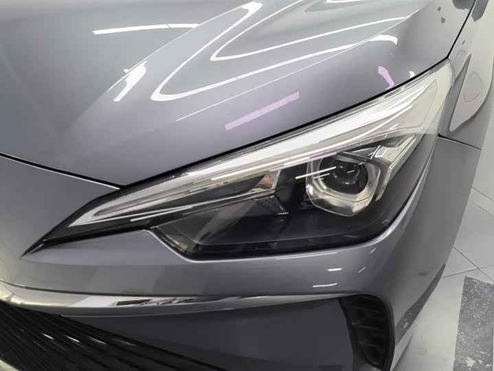 Фото 5 - Roewe i5