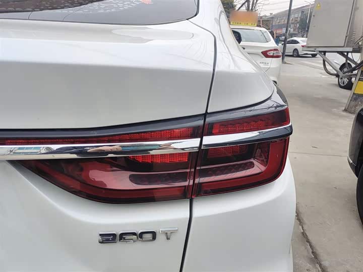 Фото 8 - Changan CS85 Coupe