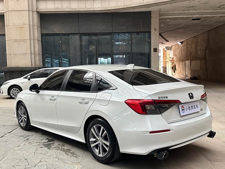 Фото 4 - Honda Civic