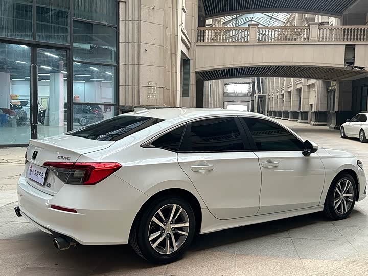 Фото 6 - Honda Civic