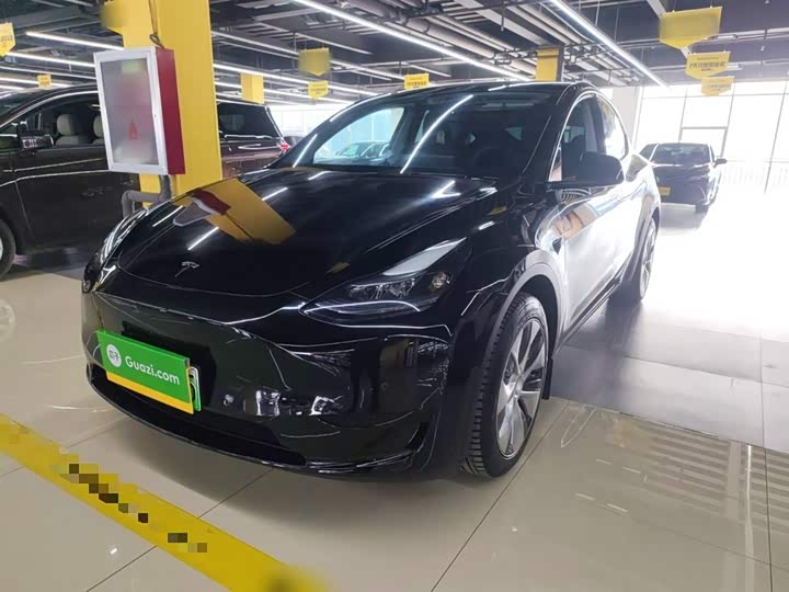 Фото 1 - Tesla Model Y