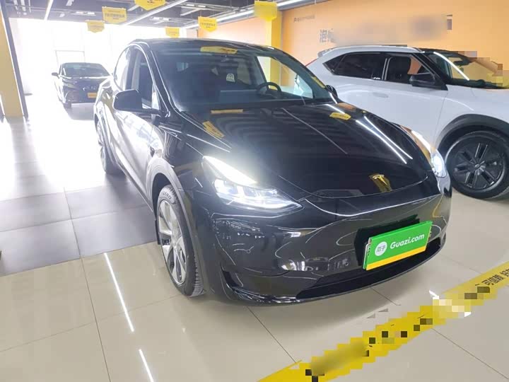 Фото 4 - Tesla Model Y