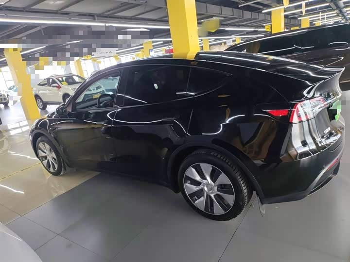 Фото 5 - Tesla Model Y