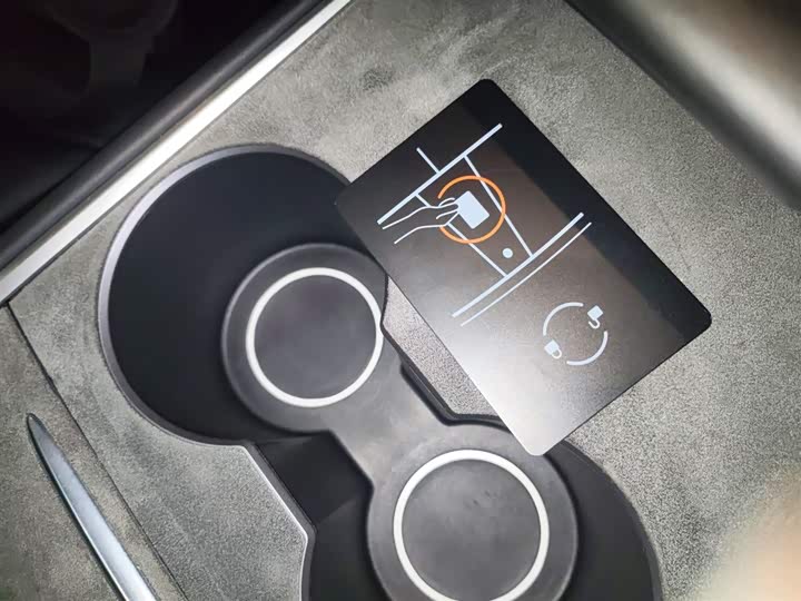 Фото 9 - Tesla Model Y