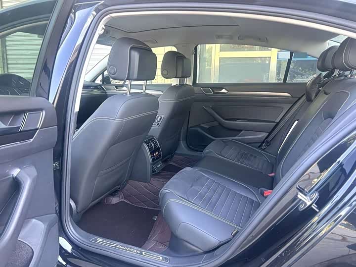 Фото 7 - Volkswagen Magotan