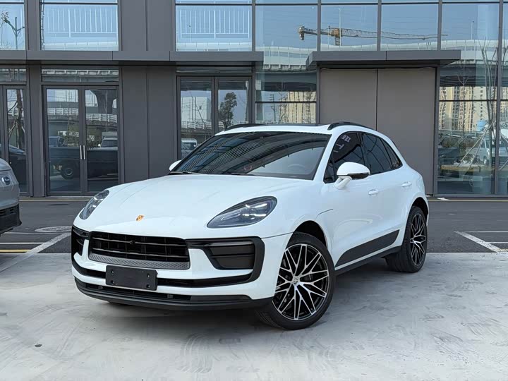 Фото 1 - Porsche Macan