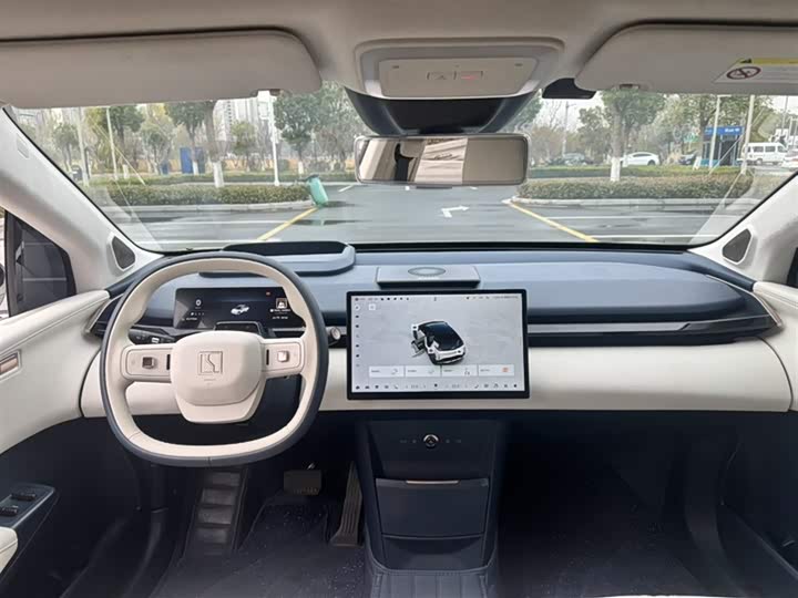 Фото 9 - Zeekr X