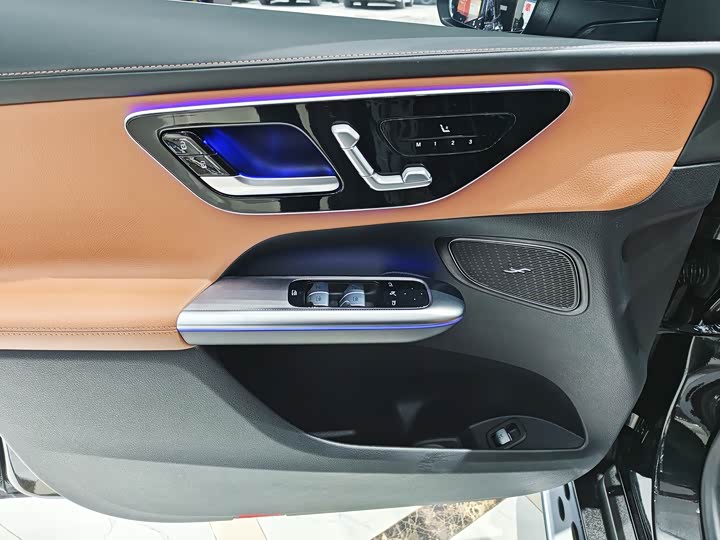 Фото 5 - Mercedes-Benz GLC-Class