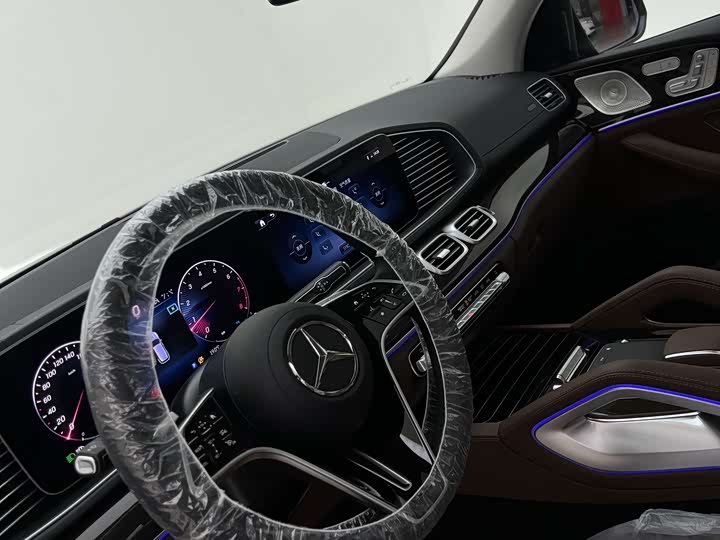 Фото 9 - Mercedes-Benz GLE-Class