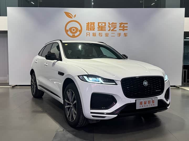 Фото 3 - Jaguar F-Pace
