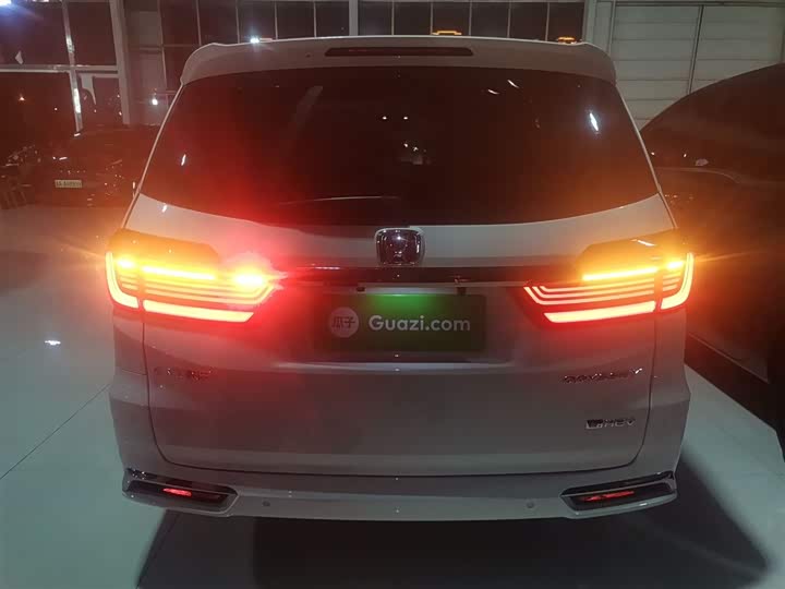 Фото 6 - Honda Odyssey