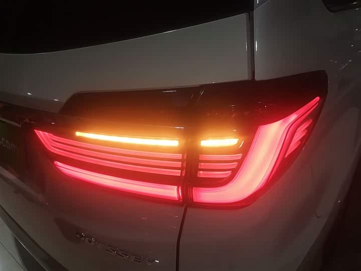 Фото 8 - Honda Odyssey