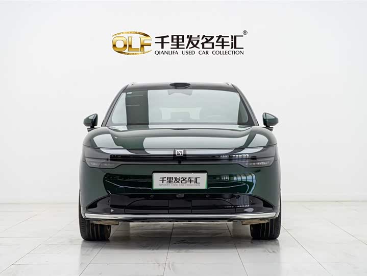 Фото 2 - Zeekr 7X