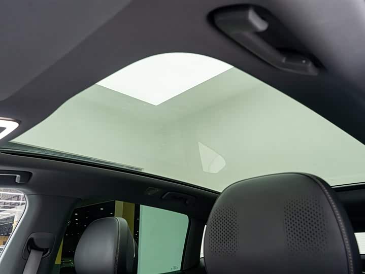 Фото 7 - Zeekr 7X