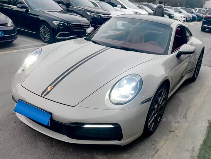 Фото 1 - Porsche 911