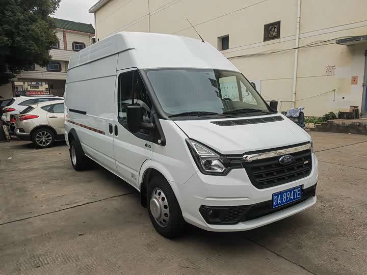 Фото 3 - Ford Transit New