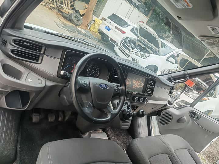 Фото 9 - Ford Transit New