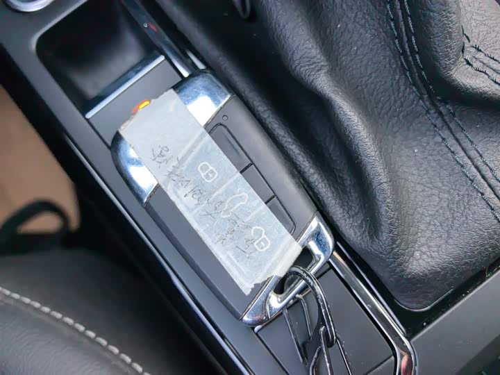 Фото 9 - Volkswagen Passat