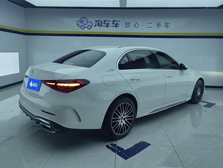 Фото 3 - Mercedes-Benz C-Class