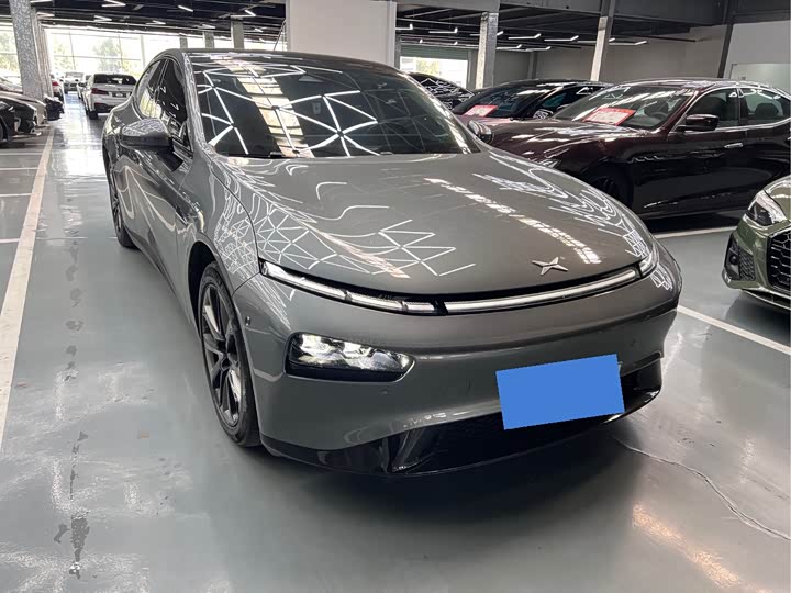 Фото 3 - XPeng P7