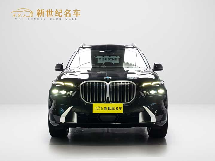 Фото 2 - BMW X7