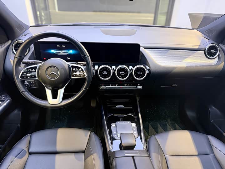 Фото 7 - Mercedes-Benz GLA-Class