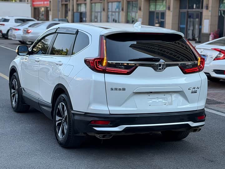 Фото 8 - Honda CR-V