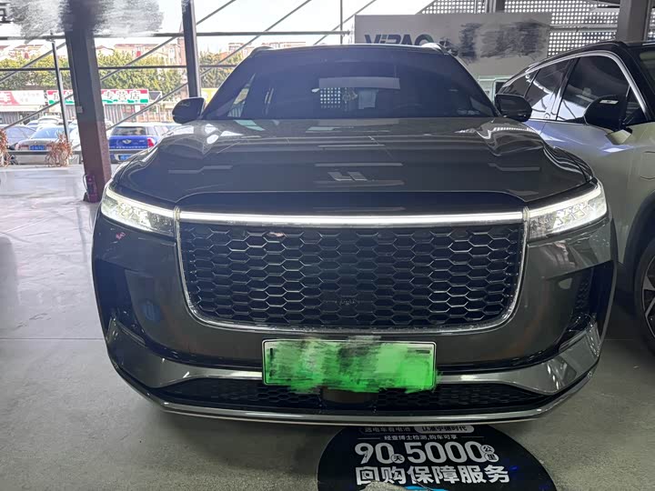 Фото 2 - LiXiang One