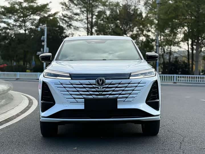 Фото 2 - Changan CS75 Plus