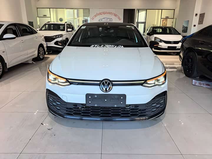 Фото 2 - Volkswagen Golf