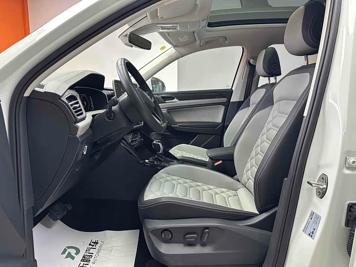 Фото 9 - Volkswagen Tayron