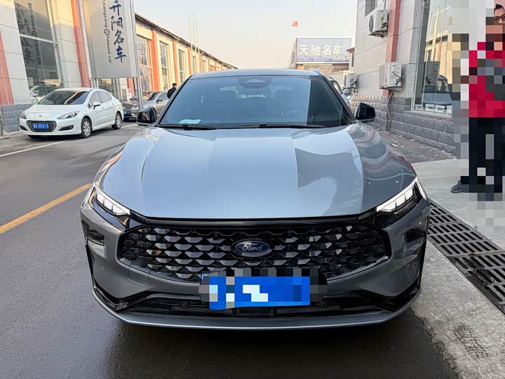 Фото 2 - Ford Mondeo