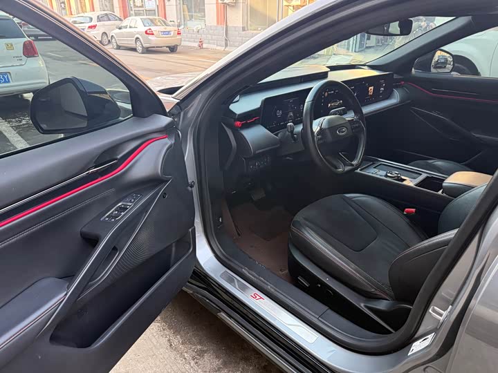 Фото 5 - Ford Mondeo