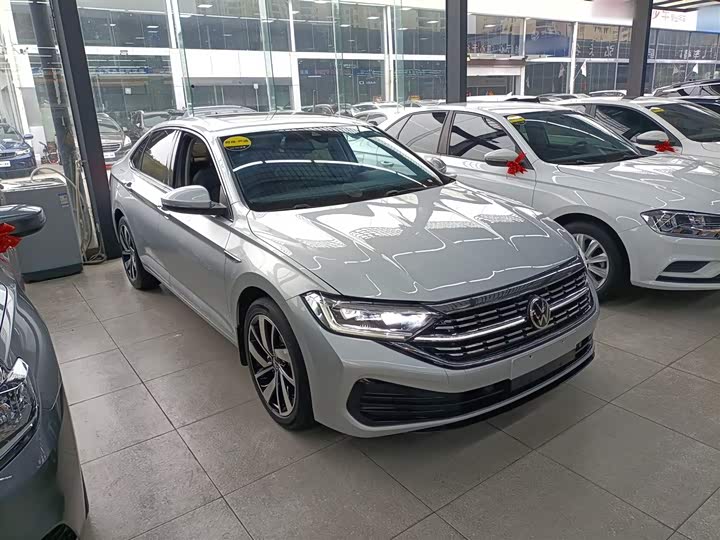 Фото 4 - Volkswagen Sagitar L